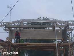 Apr 20, 2021 · 20201123 gapura baja ringan material baja ringan selain bisa digunakan untuk membuat atap rumah ataupun kantor namun material ini bisa juga dipakai untuk model bangunan lain. Gapura Kontruksi Atap Baja Ringan Facebook