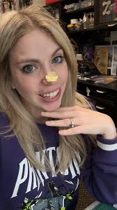 Today we finish FF6 Terra Branford tights....then to the skirt tie belts?!  Actually have a screen working this time 🤞🏼 come say hi