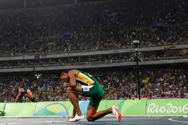 Med tiden 46,70 slettet han kevin youngs 29 år gamle verdensrekord på 46,78. Rio 2016 Brilliant Wayde Van Niekerk Smashes Michael Johnson S 400m World Record Rio Olympics 2016 Australian Broadcasting Corporation