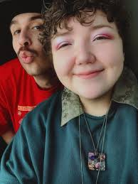 my favorite person in the world is hereeeee ❤️