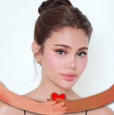 CABBAGE ROLL CASSEROLE recipe:  https://wonkywonderful.com/low-carb-unstuffed-cabbage-casserole-recipe Full  of healthy vegetables and lean protein. This one-pot casserole is made low  carb and can be served alongside rice for those that want it.