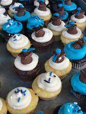 Graduation Cap Cupcakes Super Easy To Make Using Mini Reese S Peanut Butter Cups Mini M M S And Air Heads Hershey Chocolate Bar Cake Plates White Cake Plate