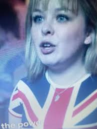 Såg detta ikväll! Erin och Clare bär bästa vän-halsband : r/DerryGirls