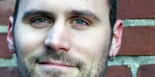 On the classical keyboard, a Seoul man comes home