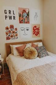 Minimalist Bedroom Ideas Perfect For Being On A Budget Dorm Room Decor Tumblr Room Decor Dorm Room Inspiration