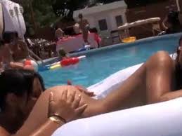 Mais tout en raillant, il ne gagnait rien. Piscine Porn Videos At Xecce Com