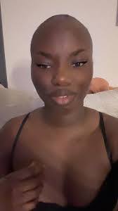 Alexia Hampton's Instagram, Twitter & Facebook