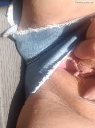 slip pussy water park pics - Public Nudity and Flashing | FlashingJungle.com