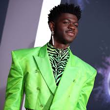 9 апреля 1999 года, атланта, джорджия, сша), известный как lil nas x, — американский рэпер, певец и автор песен из атланты. Lil Nas X Old Town Road Wins Ama 2019 Award Teen Vogue