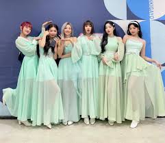 They remain as the second most streamed 4th gen group on the plataform. Kpop Girls Charts S Tweet Gidle Itzy Are The Only 4th Generation Idol Groups To Reach The Top 10 Of Melon 24hits Chart Trendsmap