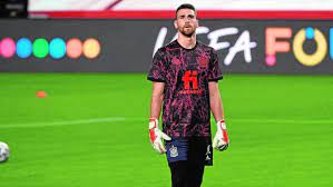 El portero de la selección española unai simón explicó que no ve que la rotación en portería pueda no veo que pueda penalizar a un portero. Georgia Espana Unai Simon Es Un Portero Bonito De Ver