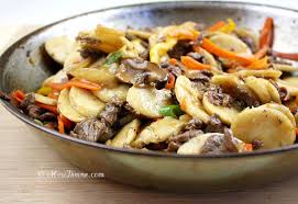 Sauteed Korean Rice Cakes Bulgogi Korean Rice Cake Yummy Vegetable Recipes