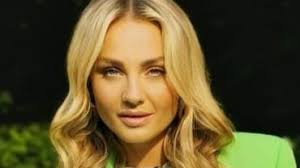 Mostly known from tv series brzydula and na wspólnej. Ma Gorzata Socha Is Crazy About The Beach Gra Yna Wolszczak Doesn T Believe How Can You Be So Graceful And After So Many Children