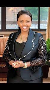 Reverend lucy natasha is the founder and overseer of prophetic latter glory ministries international an interdenominational outreach ministry that holds conferences, revivals and seminars.lucy was raised up by single mother because her parents separated and her mum raised her and her siblings. Hot Female Preacher Rev Lucy Natasha Who Makes Sonko Attend Church Venas News