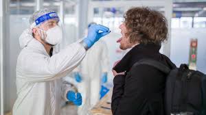 Bei treffen mit bis zu 100 personen besteht keine testpflicht, bei veranstaltungen darüber hinaus soll es eine generelle testpflicht geben. Bundesregierung Plant Verscharfungen Fur Reiseruckkehrer