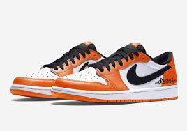 Air jodan 1 high volt gold release date: Air Jordan 1 Low Og Orange Cz0790 801 Release 2021 Sneakernews Com