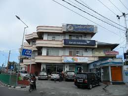 Hotel pusako bukittinggi (hotel), bukittinggi (indonesia) deals. Hotel Situated At A Cross Road Picture Of Ambun Suri Hotel Bukittinggi Tripadvisor