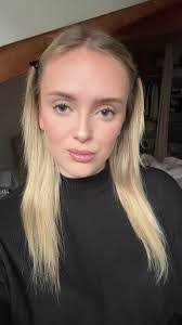 Elizabeth Sica's Instagram, Twitter & Facebook