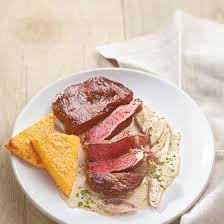 Huftsteak Mit Pfeffersauce Huftsteak Huftsteak Rezept Pfeffersauce
