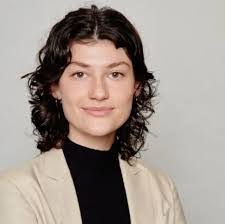 Jennifer Seward's Instagram, Twitter & Facebook