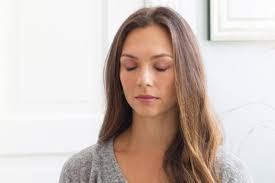 Angela Landers's Instagram, Twitter & Facebook