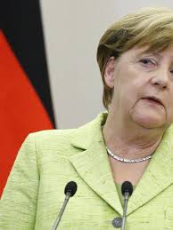 Procurili detalji s večere: Europski čelnici izvrijeđali Theresu May i  Brexit