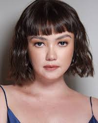 1 vastaus 0 uudelleentwiittausta 5 tykkäystä. Best Celebrity Short Hairstyle Transformations