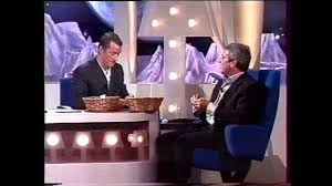 Christophe dechavanne était troisième des audiences sur l'ensemble de ces cibles stratégiques. Michel Boujenah Vs Christophe Dechavanne Duel De Blagues A Ciel Mon Mardi 2000 Youtube
