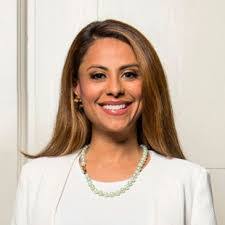 Karla Puerta's Instagram, Twitter & Facebook