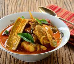 Tahukah anda bahawa mee kari adalah resepi yang dibawa oleh pedagang cina? Resipi Kari Terung Ikan Masin Dapur Tanpa Sempadan