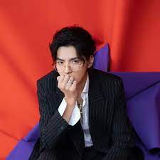 吴亦凡事件梳理 （5月28日—7月18日） 5月28日：吴亦凡与小怡同学一起看电影视频被曝。 5月28日： 吴亦凡和网红象韵洁被爆两人在一起；疑似象韵洁与吴亦凡2020年11月聊天记录曝光，随后象韵洁发文否认，称自己单身。 å´äº¦å‡¡2020å¹´æœ€æ–°ç…§ç‰‡ æœç‹—å›¾ç‰‡æœç´¢