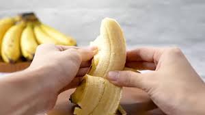 Kupas dan potong potong pisang,masukkan ke dalam blender. Cara Membekukan Pisang 12 Langkah Dengan Gambar Wikihow