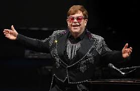 Video clips posted online by fans who were at. Elton John Stelt Hervatting Afscheidstournee Uit Vanwege Coronamaatregelen Arnhem E O Gelderlander Nl