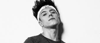 Wydał sześć solowych albumów studyjnych: Dawid Kwiatkowski Wkurzam Sie Kiedy Ktos Mnie Nazywa Polskim Justinem Bieberem All About Music