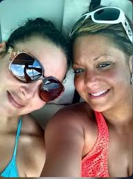 Just want to wish my beautiful sister Veronica Renner a Happy Birthday 🎁🎊  Love you sissy!!! I hope you have a wonderful day today!!!