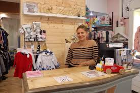 Sous vetements port s adultes vous cherchez : Zig Zag Enfant Un Depot Vente Qui Fait Revivre L Occasion Article De La Semaine Le Chatillon