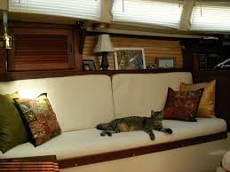 Sailboat This Is The Redesigned Boat Interior Of A Catalina 30 Sailboat The Interior Had A Full 80s Vibe Before Th Boat Interior Boat Decor Sailboat Interior