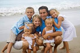 Yes, all these colours are in fashion for summer 2021. 55 Family Photo Color Schemes For A Perfect Photoshoot 2021