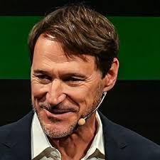 Amazon.com: Tracy Hardin: books, biography, latest update