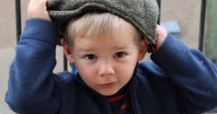 Mort d'Émile : l'analyse de la boîte crânienne du petit garçon révèle un "traumatisme facial violent" à l'origine de son décès - Voici.fr