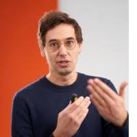 100+ "Batteiger" profiles