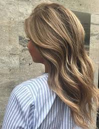 It's true that blonde lowlights and highlights are a big trend but more chocolatey tones are also any more than that and you risk damaging your hair. Difference Between Highlights And Lowlights