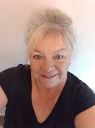 Short hair ideas for daily updos