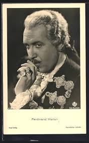 Ansichtskarte Schauspieler Ferdinand Marian mit der Hand vor dem Gesicht:  Manuskript&nbsp;/&nbsp;Papierantiquität