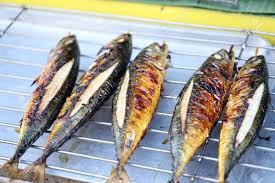Bonito fish has a sharp, distinctive flavor, which allows you to use a wide variety of herbs and spices without worrying about overwhelming its taste. Grilled Bonito Fish In The Market Stock Photo Picture And Royalty Free Image Image 33976956