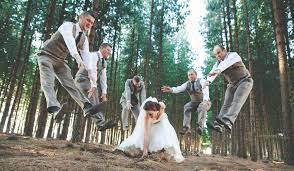The photographer can help with achieving a symmetrical a look. 55 Creative Wedding Entourage Photo Ideas 500px