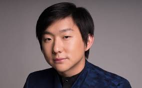 Apaixonado pela escuridão, luis é garoto propaganda da marca michelin, já fez backing vocal para madonna e é um dos fundadores do planeta terra. Pyong Lee Delivers Bbb21 Backstage And Says List Can Be Changed Entertainment Prime Time Zone