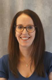 Anyè pwofesè ak anplwaye