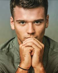 Joe Vore's Instagram, Twitter & Facebook