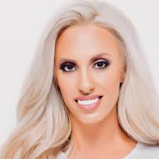 Erin Patrick's Instagram, Twitter & Facebook